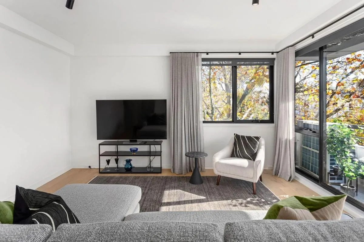 Boutique Stays – Elmtree — 5