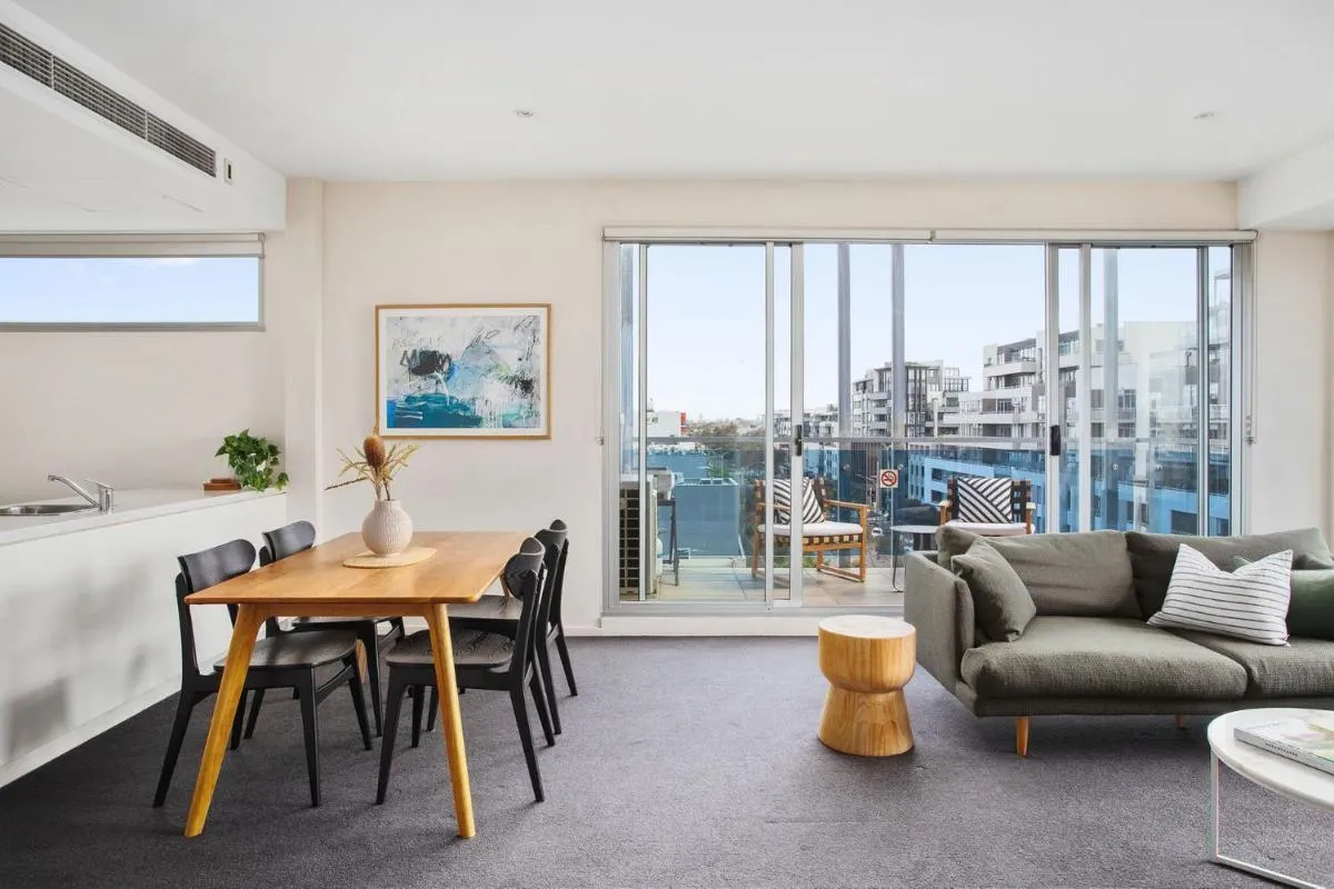 Boutique Stays – Zinc Views 501 — 4