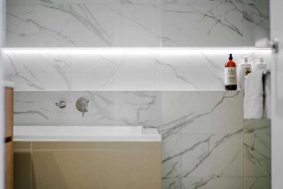 Brand New Luxe Living in CBD 2 Bedroom with Pool Sauna Gym — 3