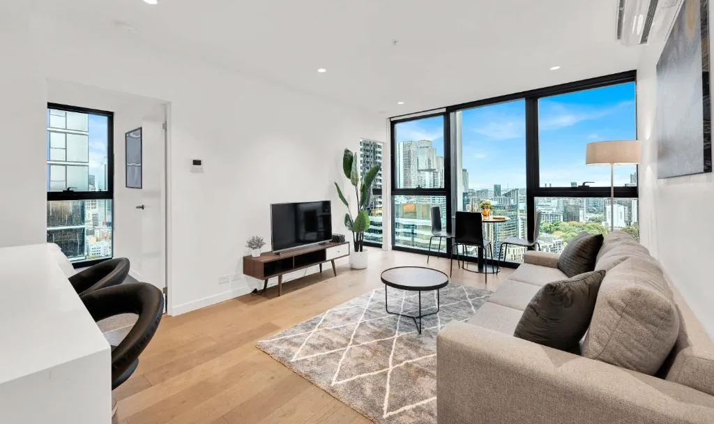 CBD Comfort – Stylish Space in Prime Location