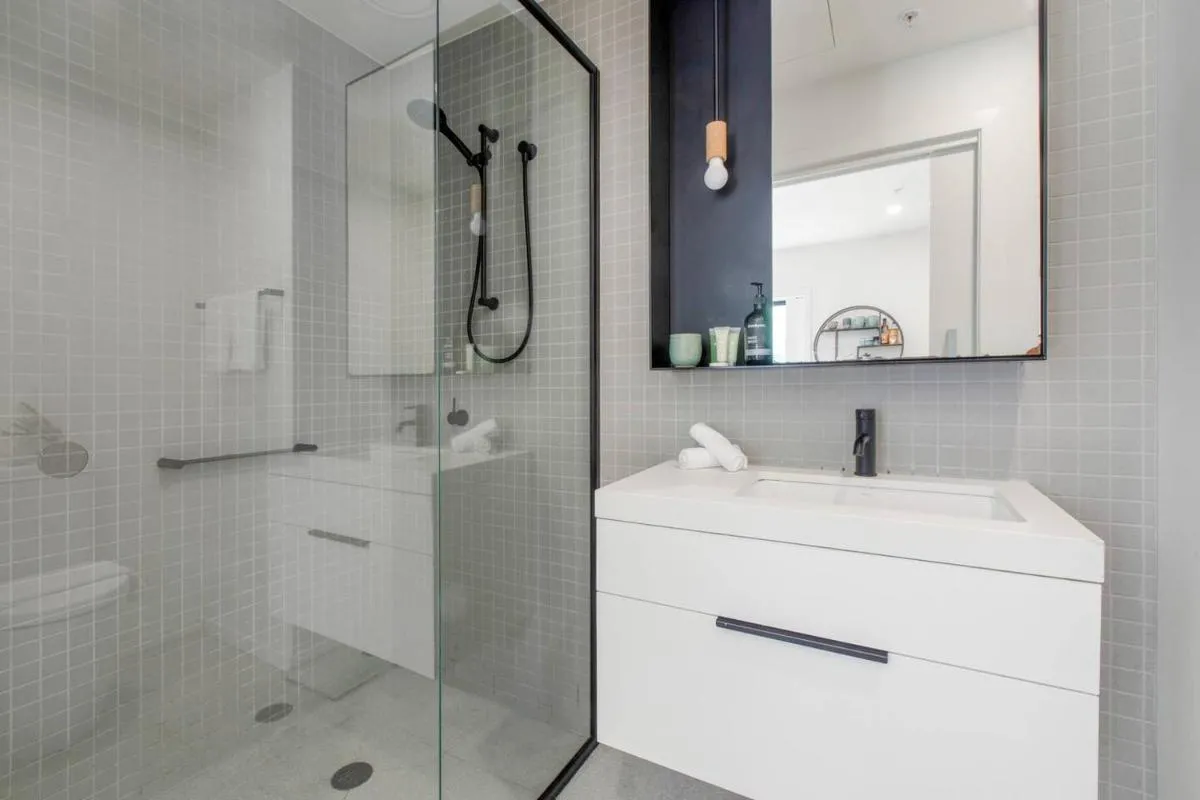 Carlton meets Fitzroy at this Leafy Urban Hideaway — 3