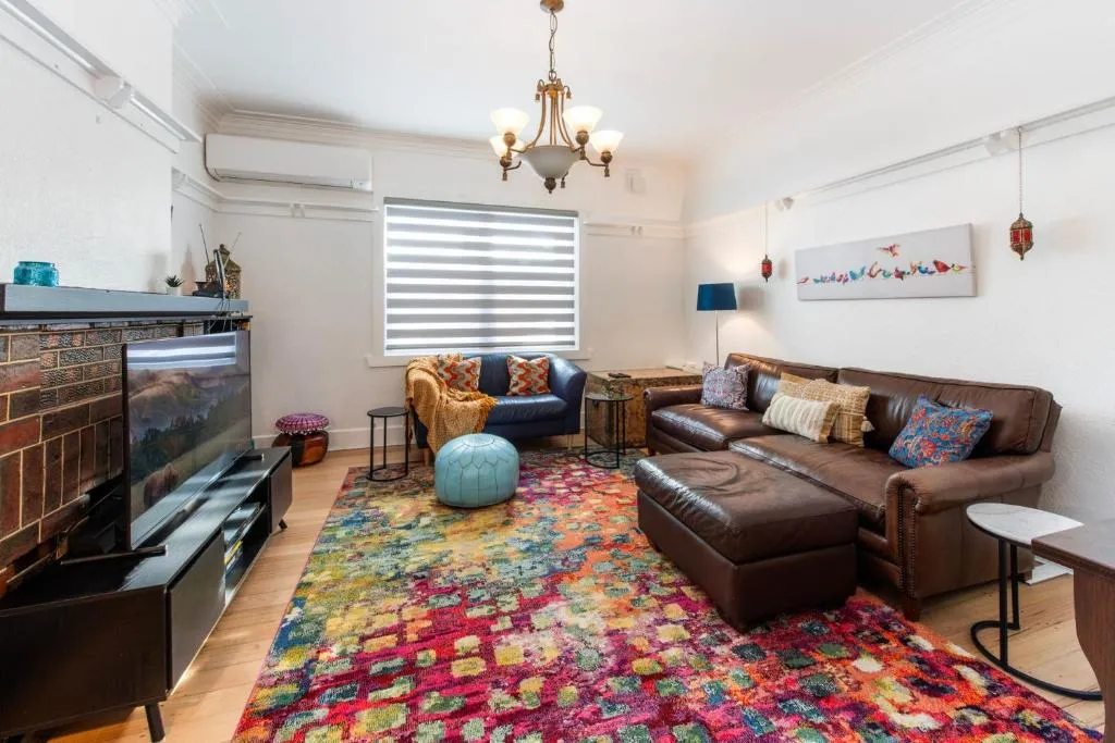 Charming 3-Bedroom Retreat by St Kilda Gardens