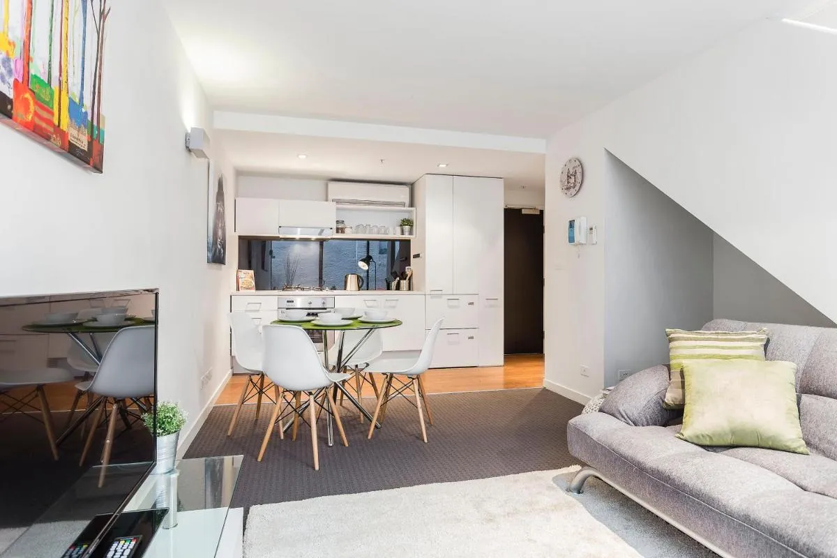 Complete Host AquaLuna Apartments — 4