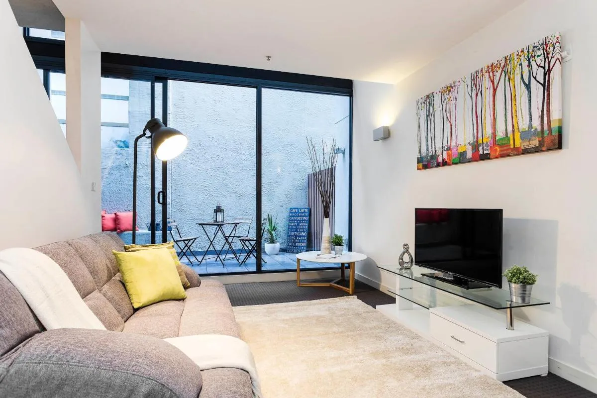Complete Host AquaLuna Apartments — 5