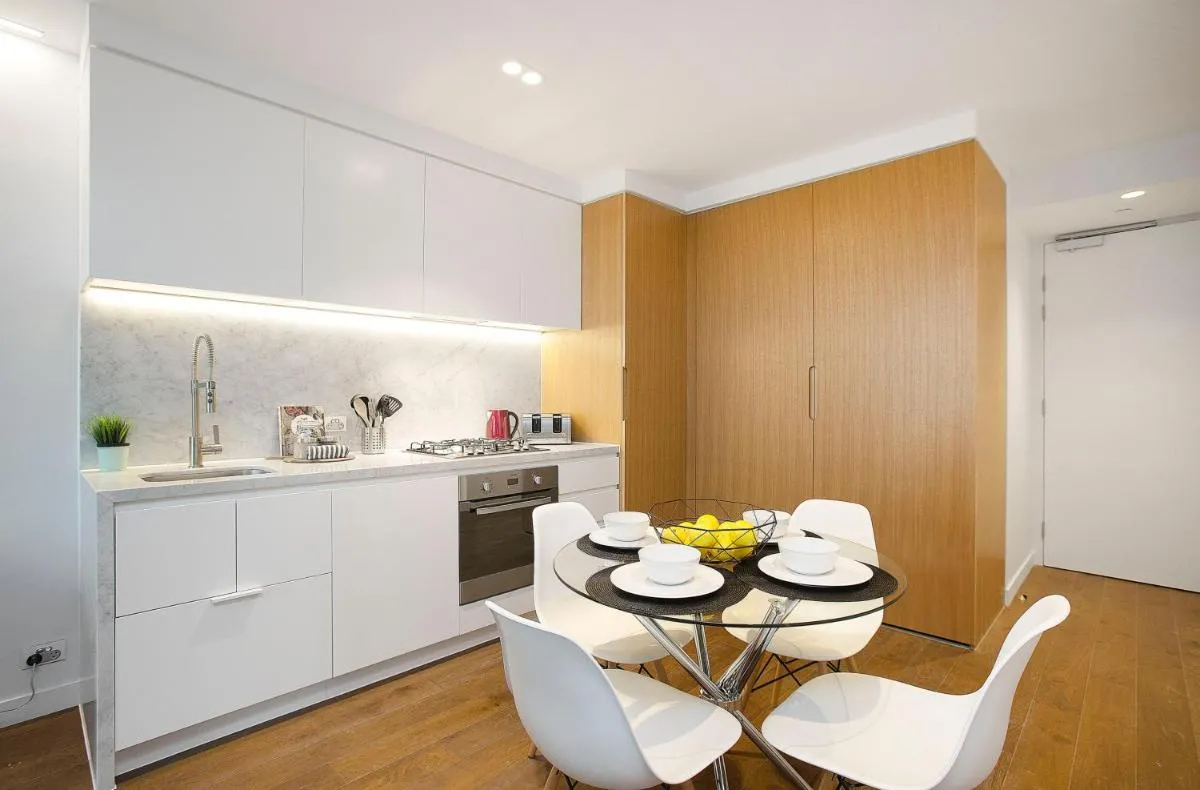 Complete Host CBD Lighthouse Apartments — 3