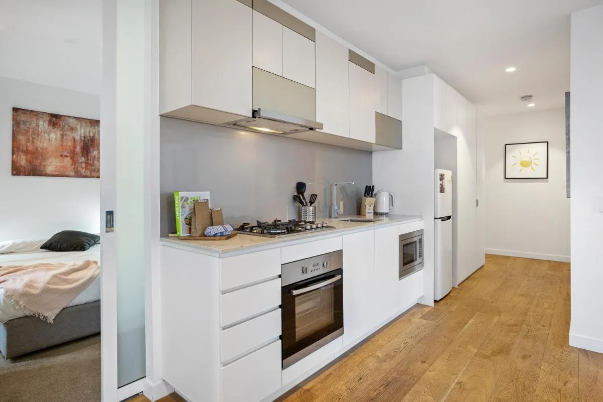 Complete Host The Fifth Apartments — 4