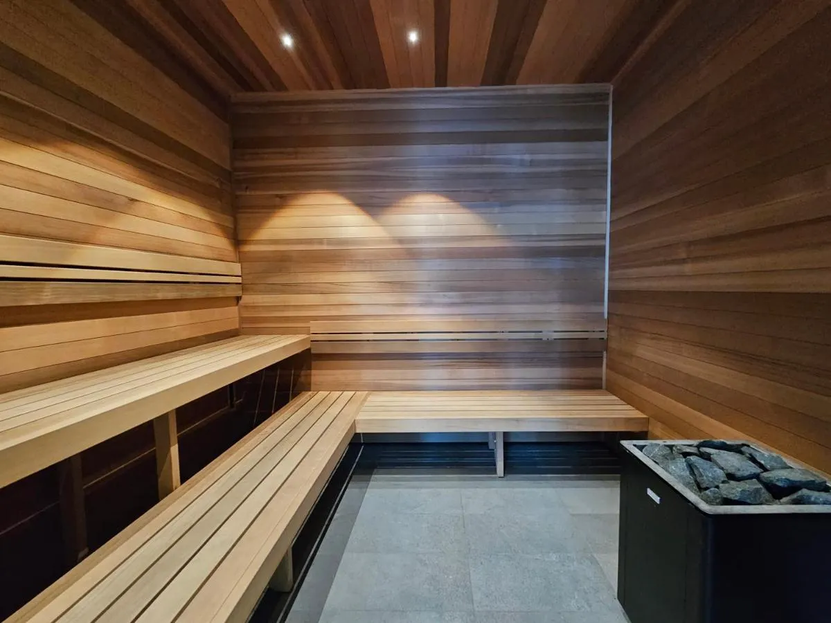 Complete Host West Side Place Apartments — 5