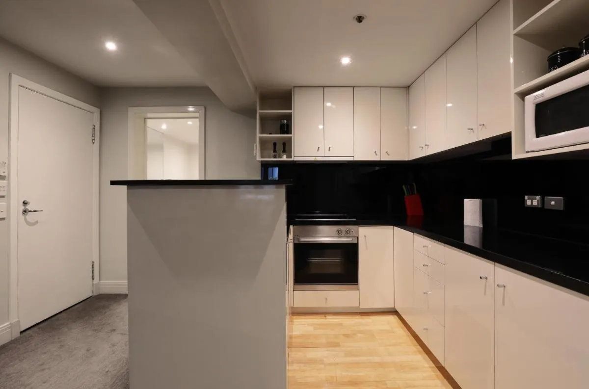 Cozy 1 Bedroom Apartment With Pool And Gym — 5