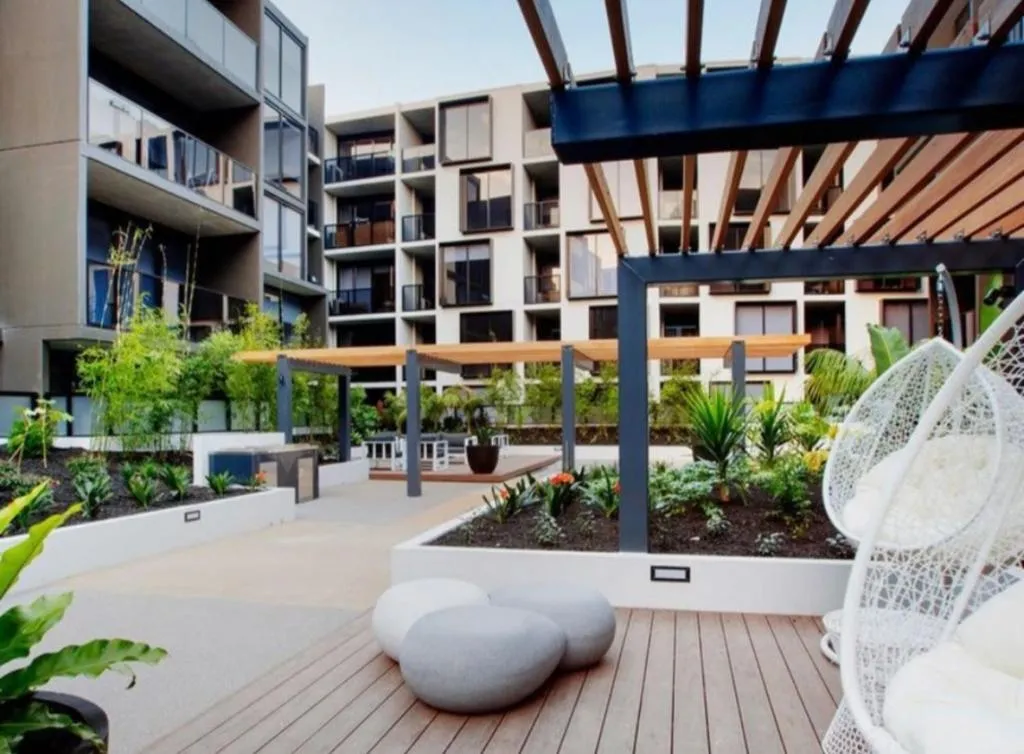 Easy Living One Bedder Gem