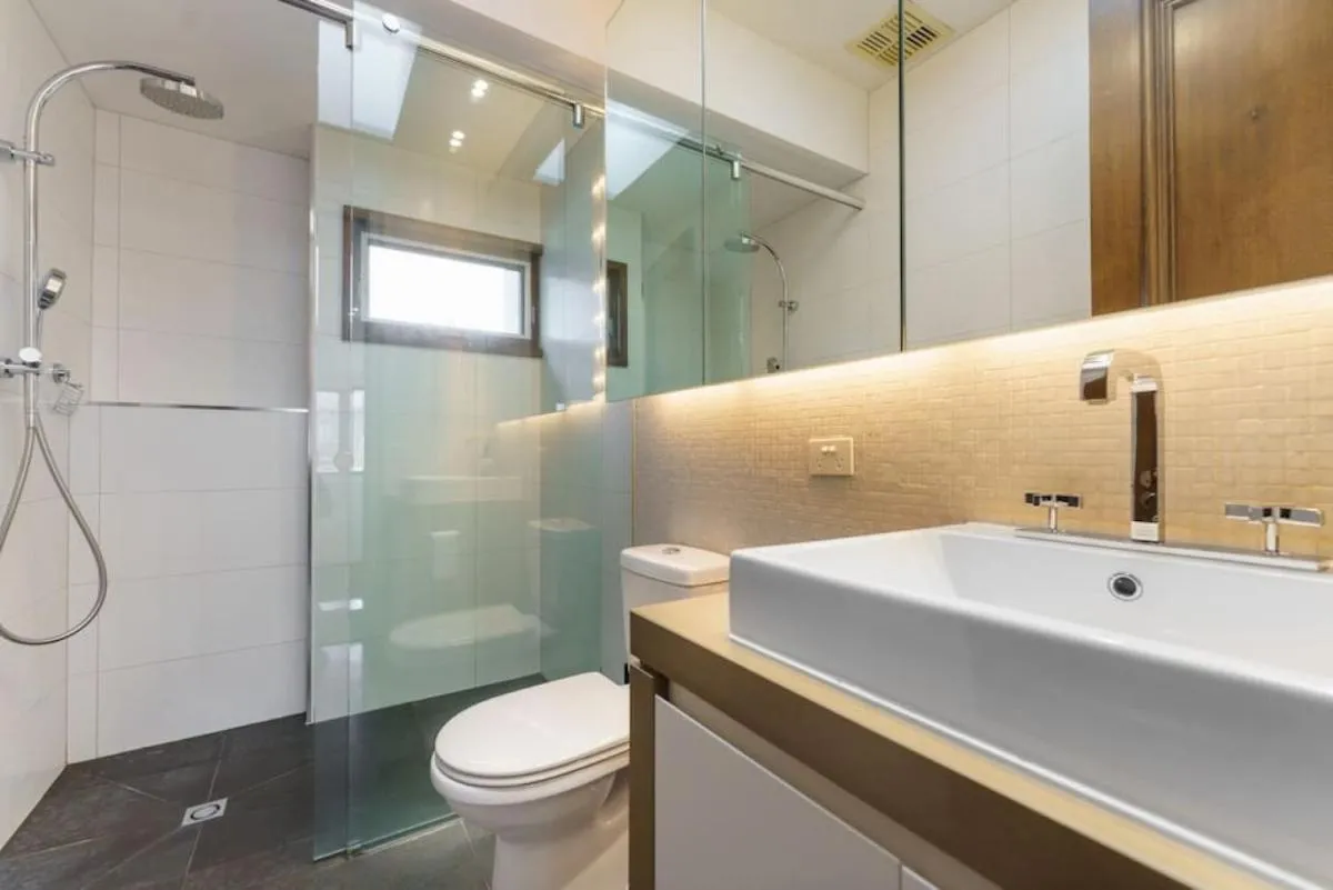 Farrah Designer Three Bedroom Carlton Residence — 3
