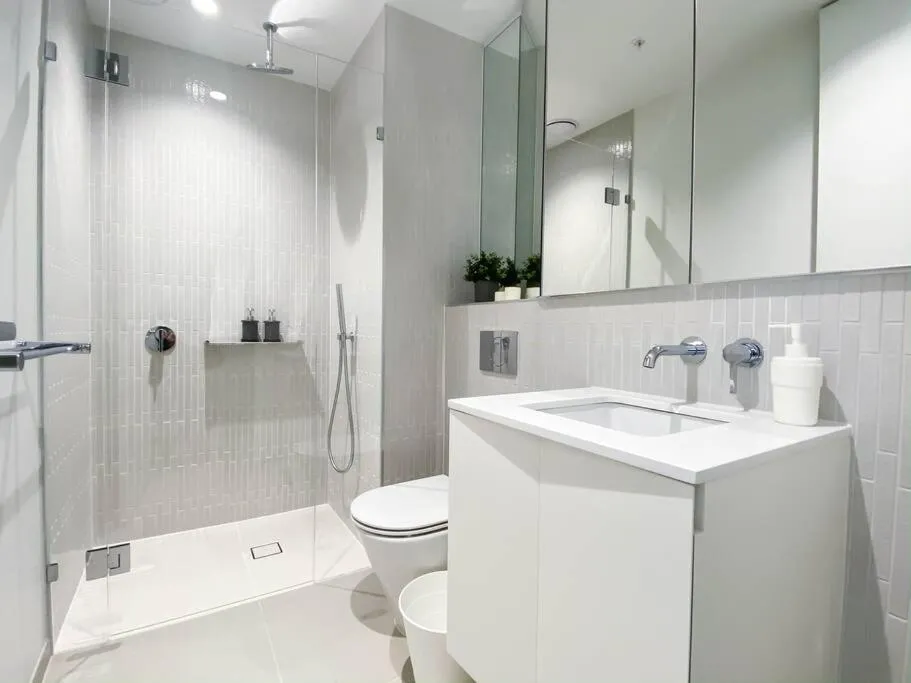 Glamorous Southbank home#MSQ14 — 3