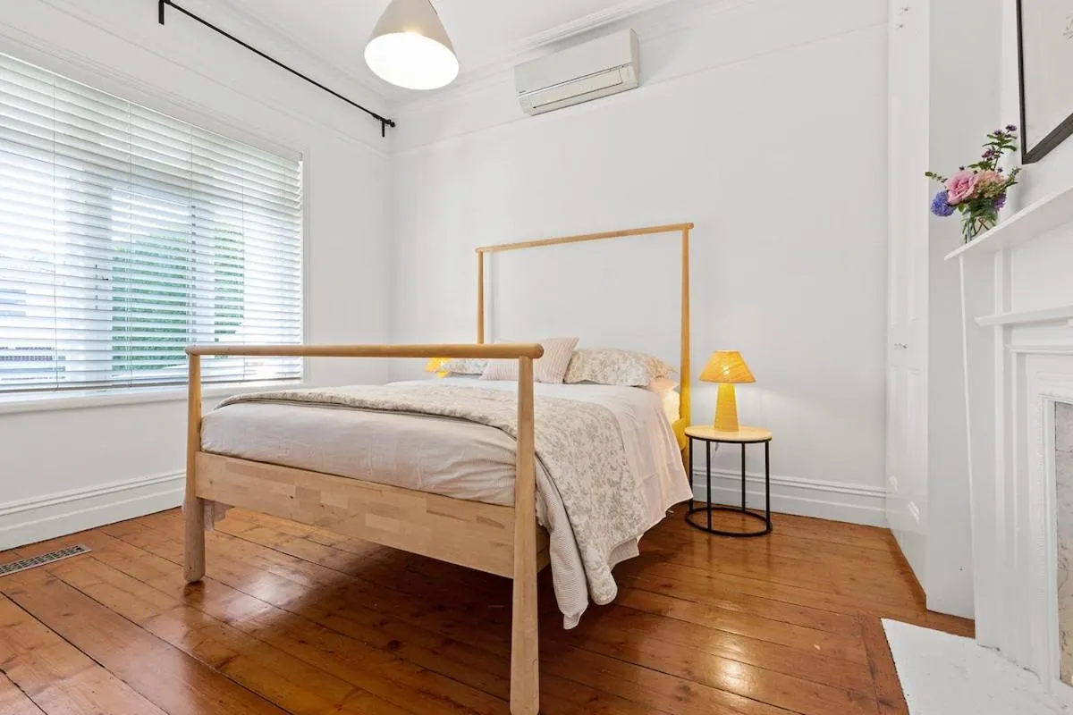 Glenferrie House, Close to City, Classic Style, Free On-Site Parking — 2