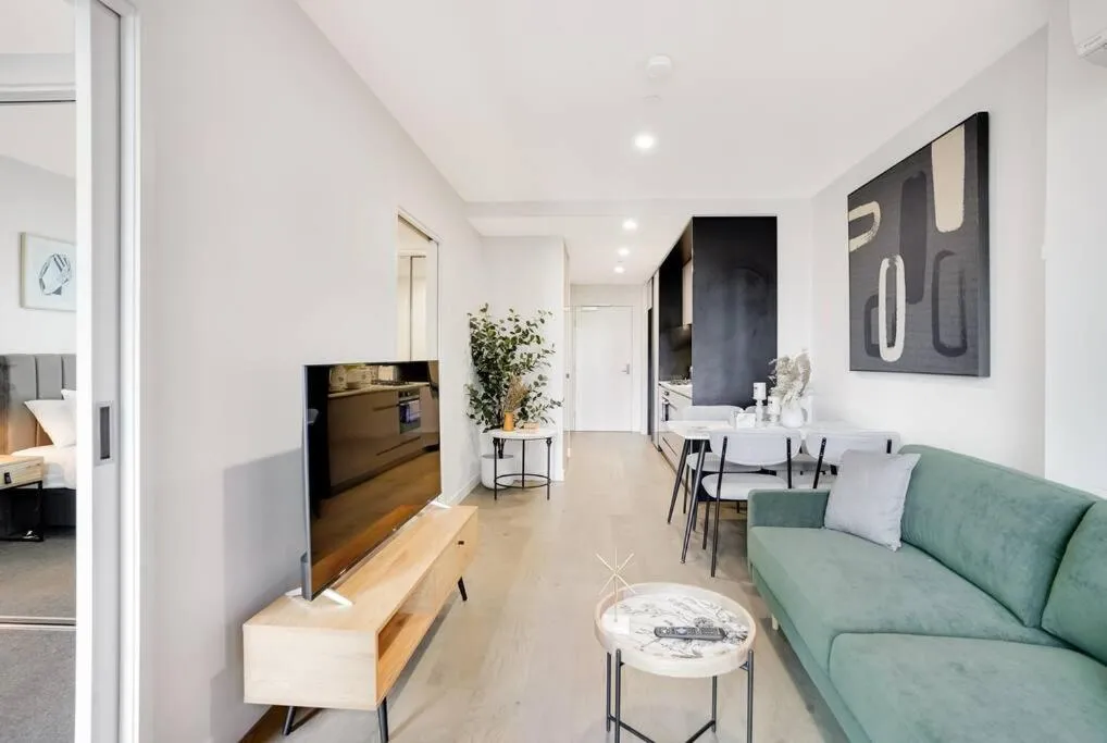 “Hidden Gem” Cosy 2B apt in central Melbourne#UT26