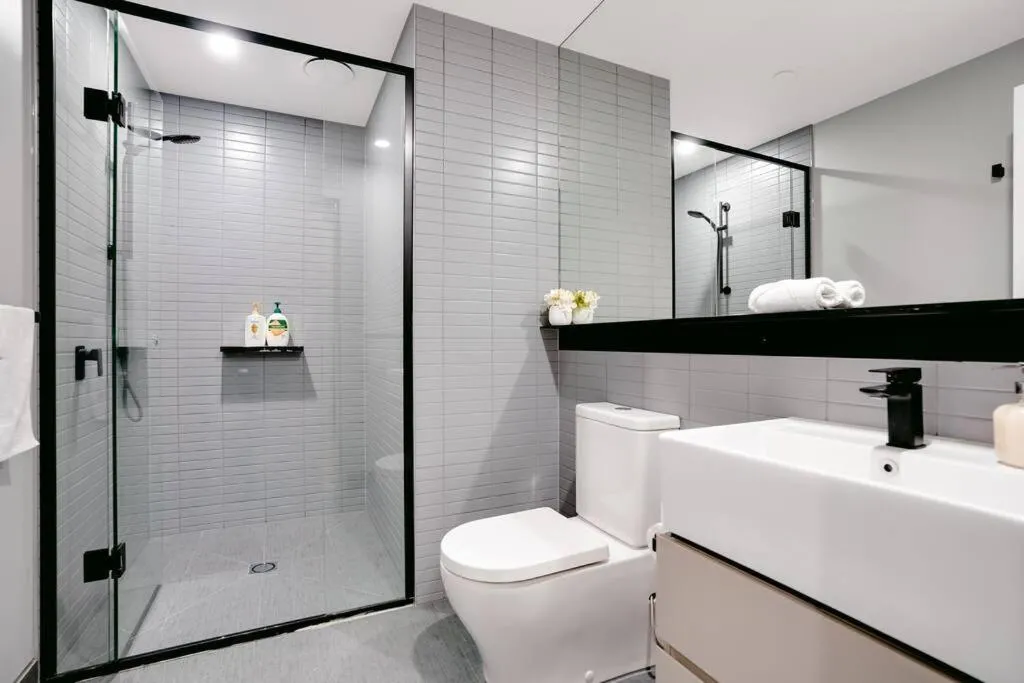 “Hidden Gem” Cosy 2B apt in central Melbourne#UT26 — 3