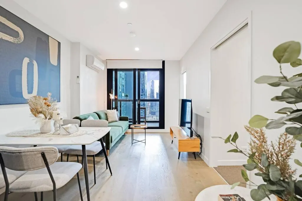 “Hidden Gem” Cosy 2B apt in central Melbourne#UT26 — 4