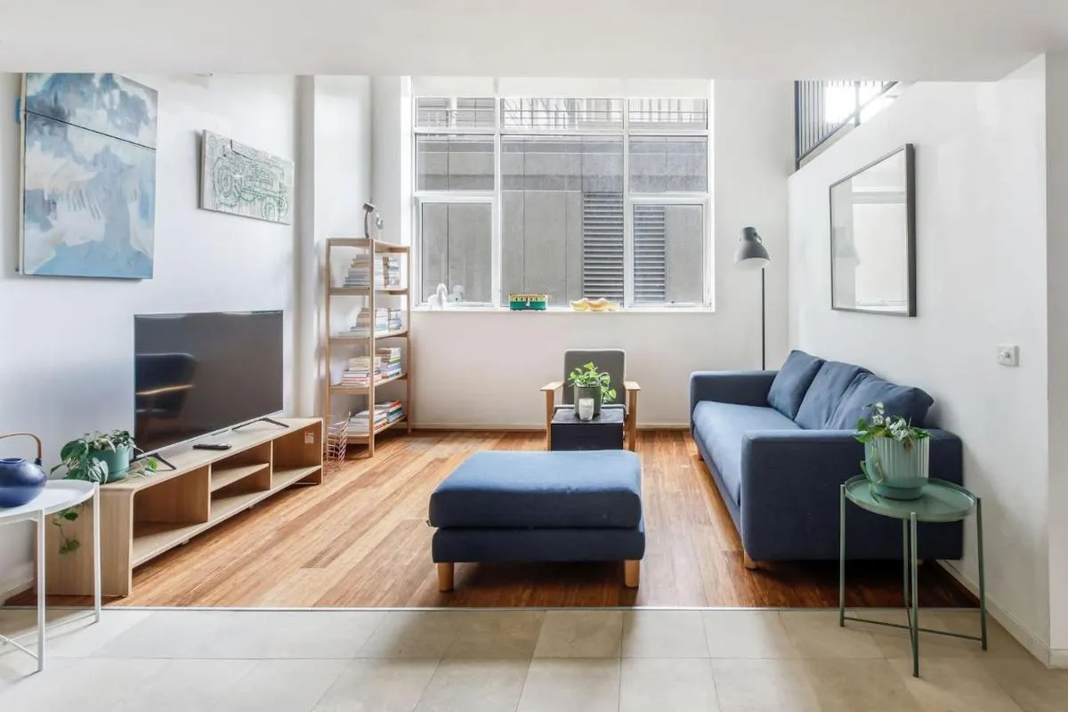 Hosier Loft – Striking Industrial Vibes in the CBD — 5