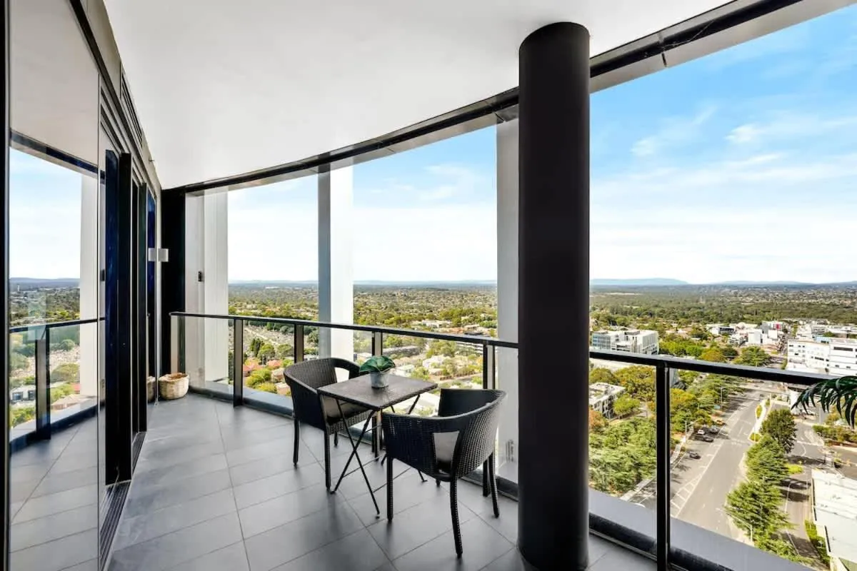 Ivanhoe Penthouse – Amazing view Masterpiece with parking — 4