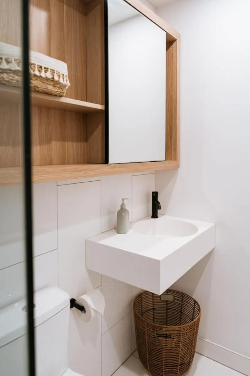 Luna, Stylish and Chic Collingwood Apartment — 4