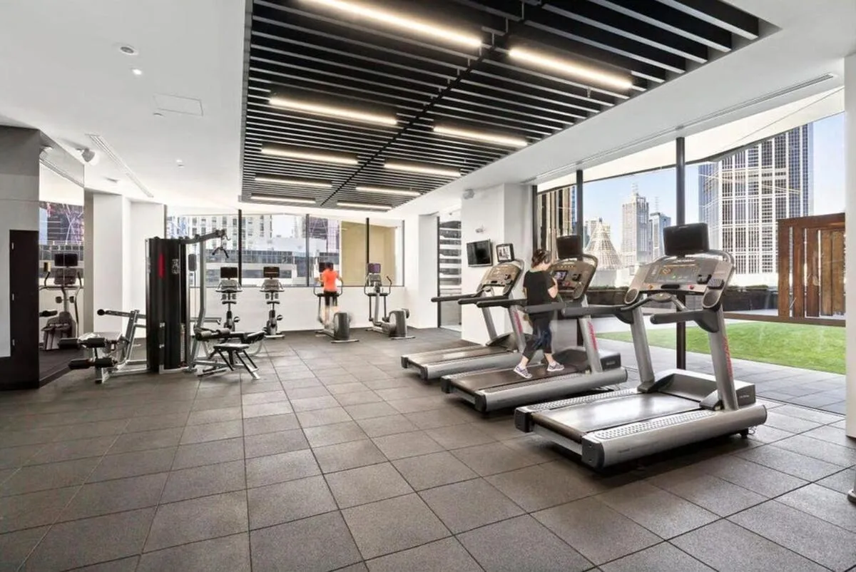 Luxurious 2BR Apartment – Central CBD Location with Pool, Gym — 5