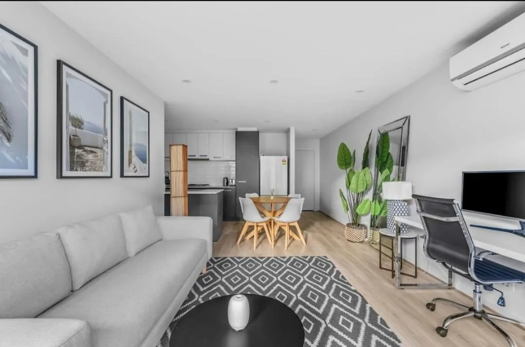 Luxurious 3- Bedroom Retreat — 5