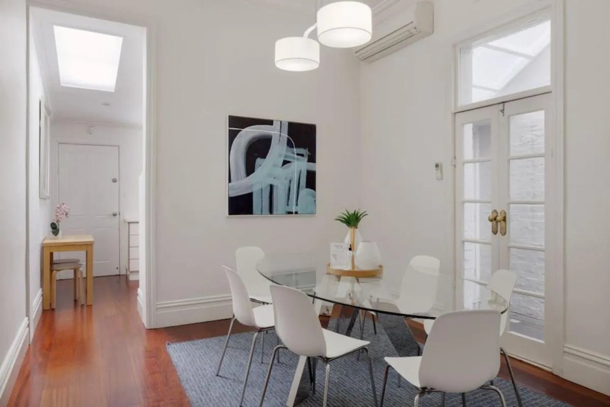 Luxury On Lygon, Victorian Terrace — 4