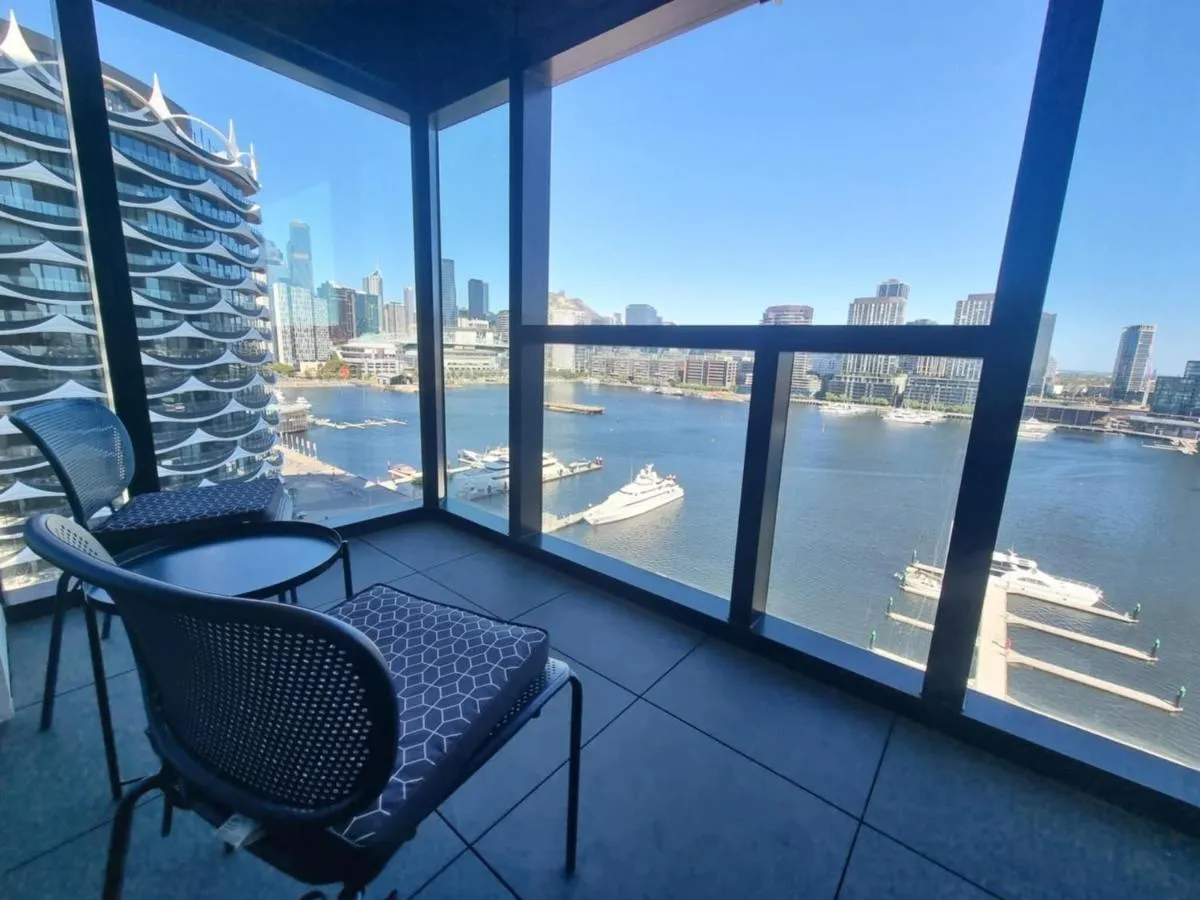 Marina Tower – Stunning Harbour & City View — 2