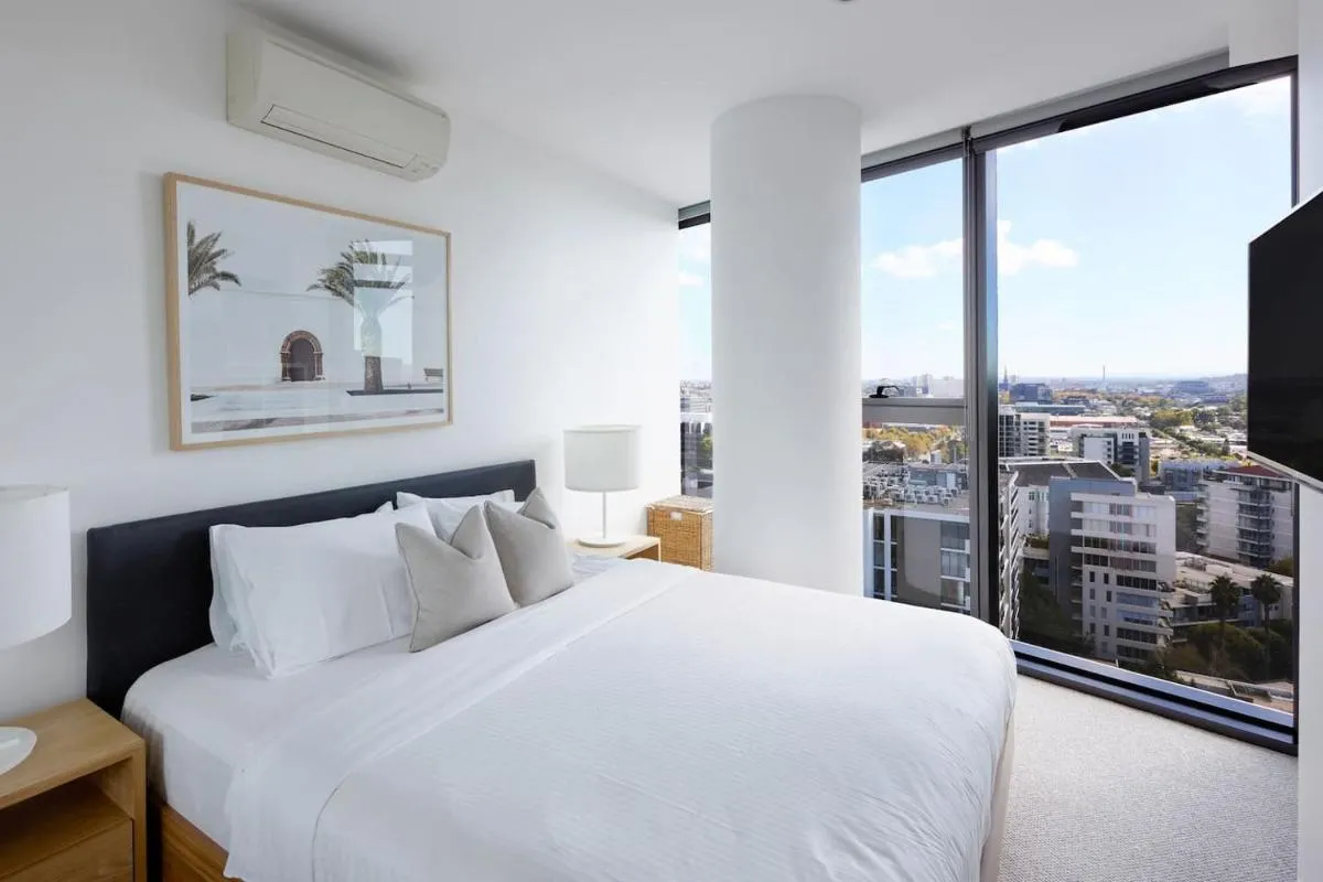 ‘Panoramic Elegance’ Stylish off Chapel St with Pool — 2