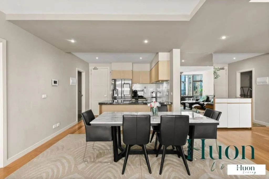 Penthouse style 4brmx4bath apt