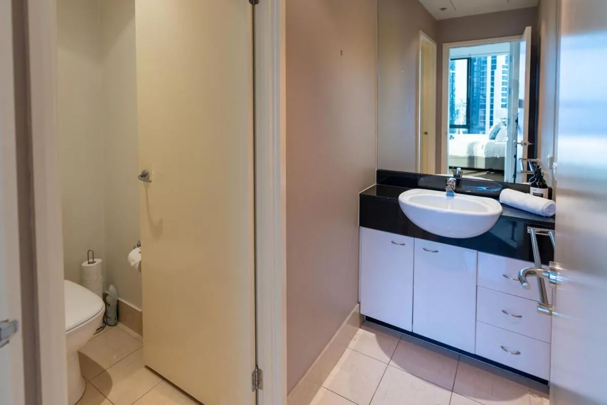 Perfect 4 Bedroom Penthouse close to Casino — 3