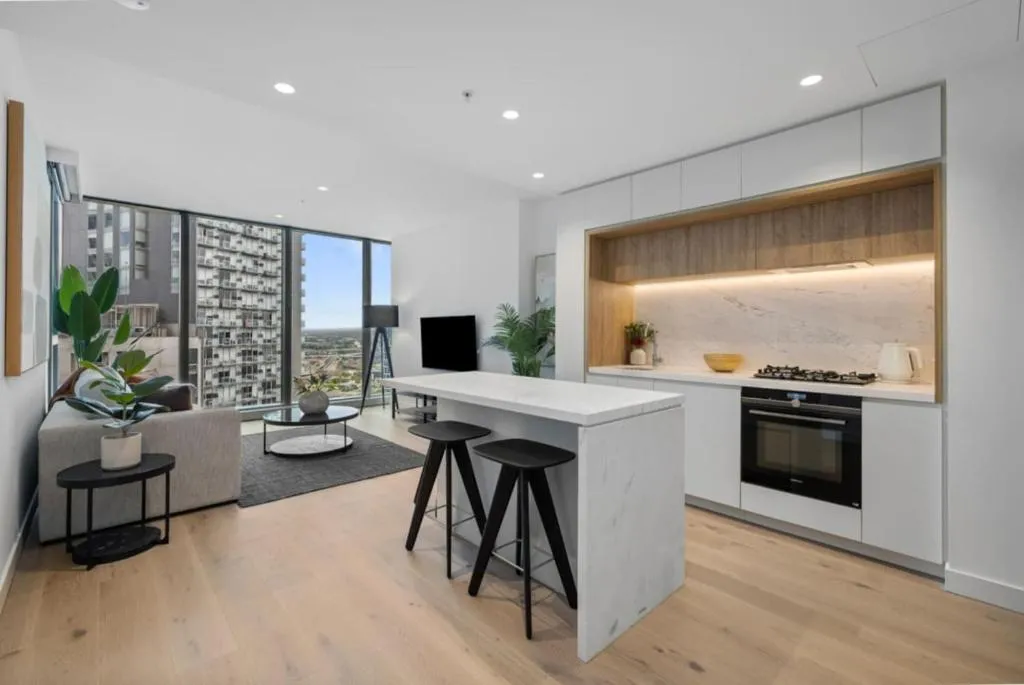 Platinum Pad Westside Place
