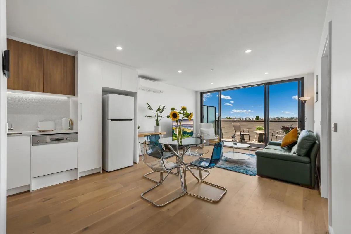 Queensview168 Apartments Moonee Ponds — 4