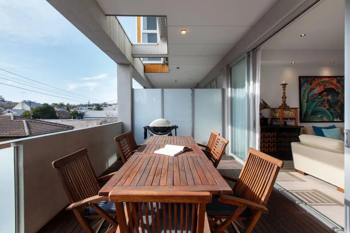 Richmond Japanese-Style Townhouse close to MCG — 4