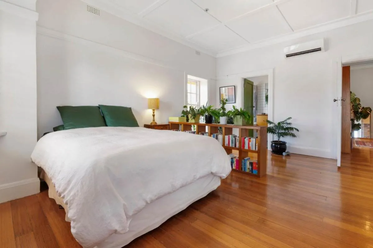 St Kilda Retreat — 2