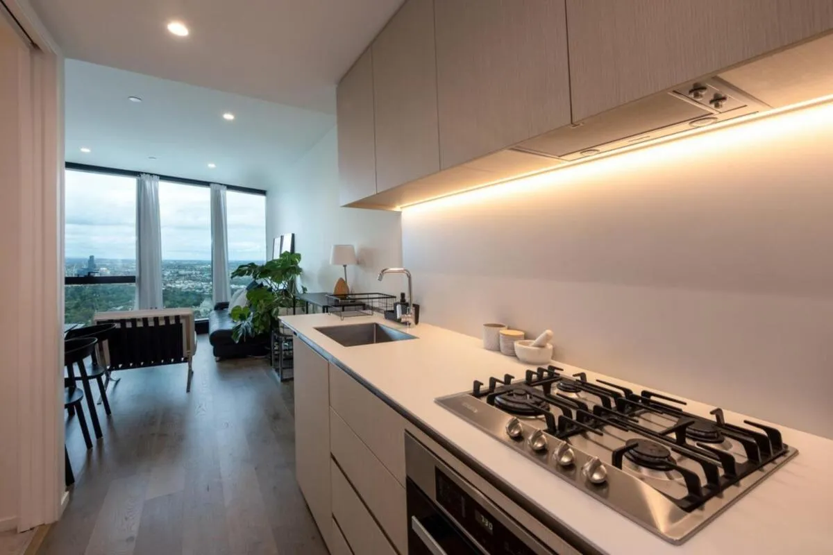 Stunning 1-bed Unit in 56th floor in Southbank! — 4