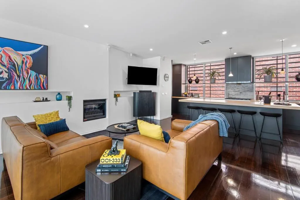 Stunning Executive Townhouse in Richmond — 5