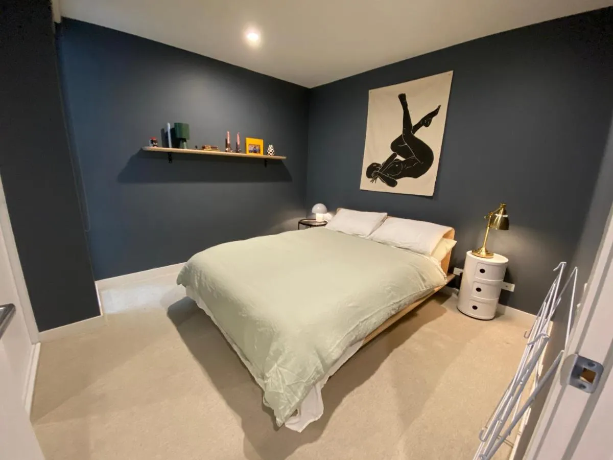 Stylish 1BR in the heart of Trendy Fitzroy — 4