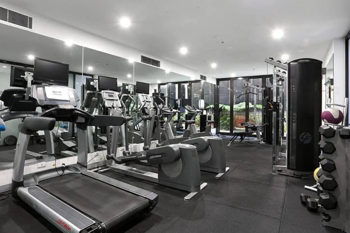 ‘The Albert’ Where the City meets St Kilda — 5