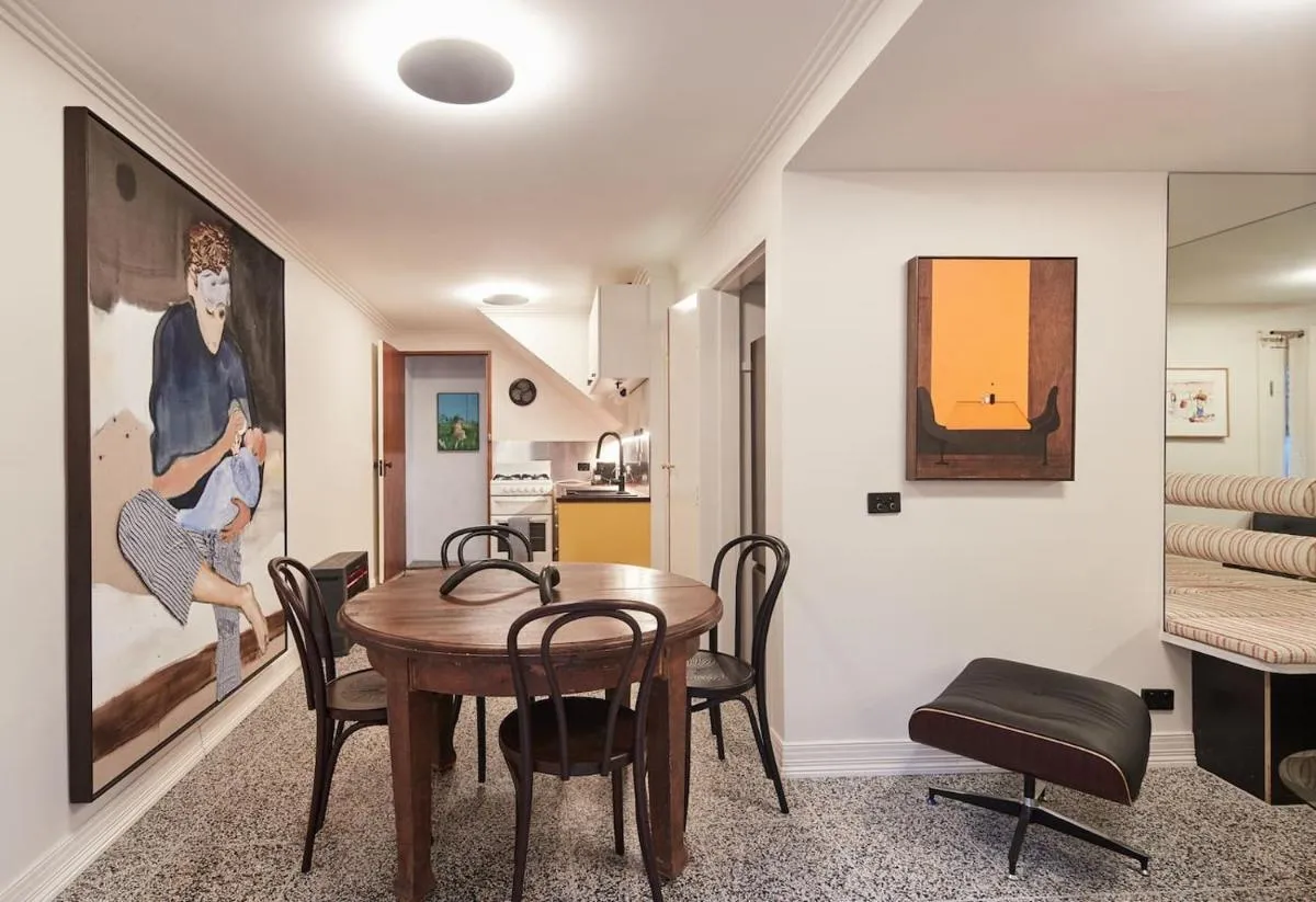 The Retro Soul – Cosy CBD Refuge for Creative Minds — 3
