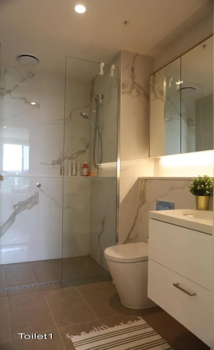 Two Bedroom Apartment In North Melbourne with Parking — 4