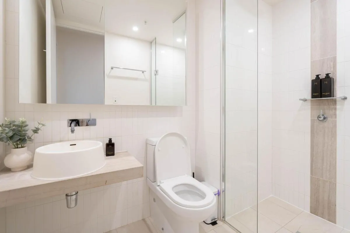 Unparalleled City Convenience 2BR apt Free Parking #EQ07 — 3