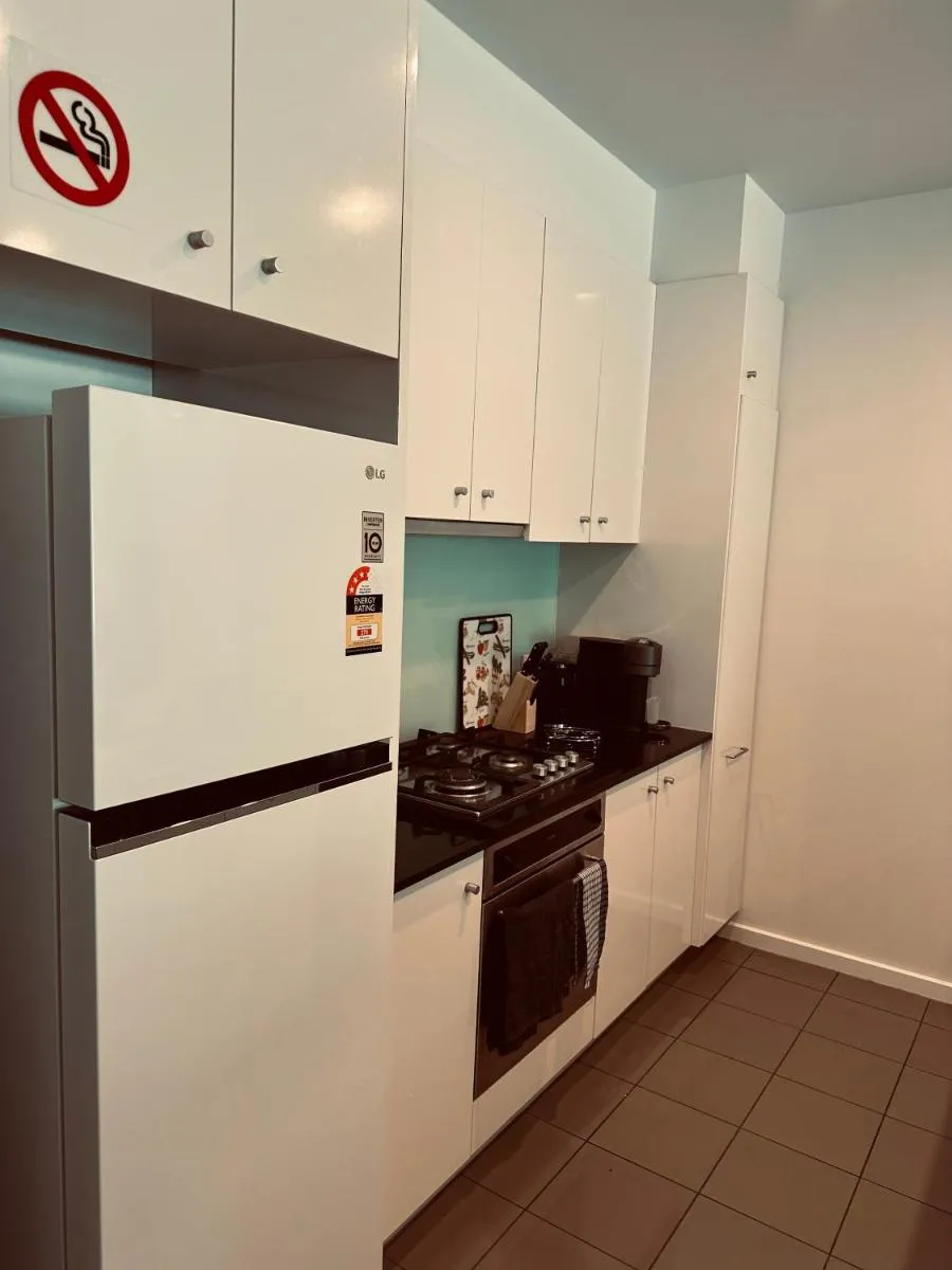 Urban Oasis 3 BRs apartment & parking — 5