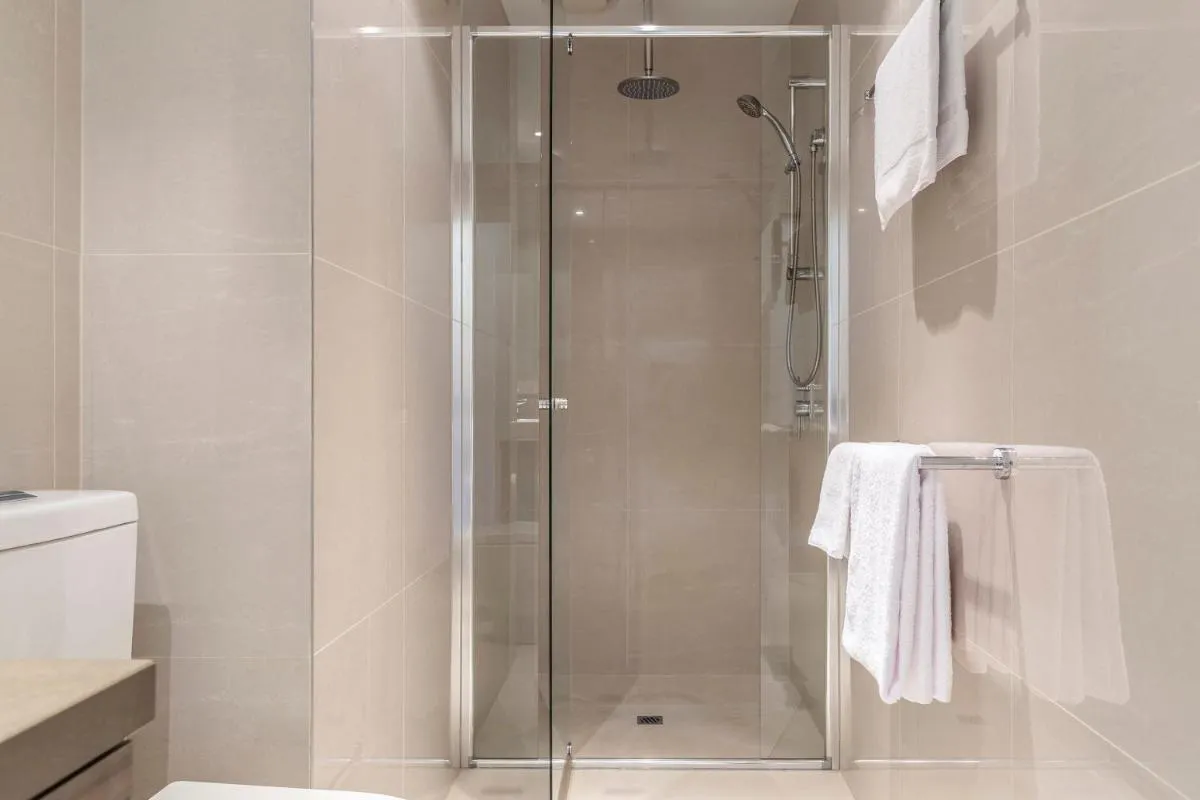 VAQUAY Odyssey In Caulfield North — 3