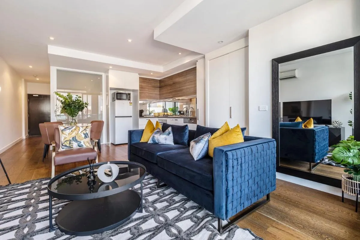 VAQUAY Odyssey In Caulfield North — 4