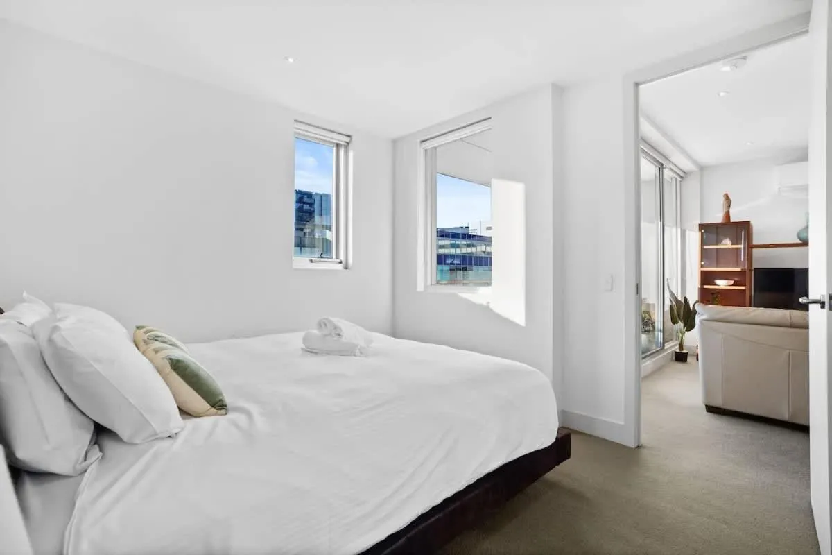 W30 – Sparkling North Melbourne Gem with parking — 2