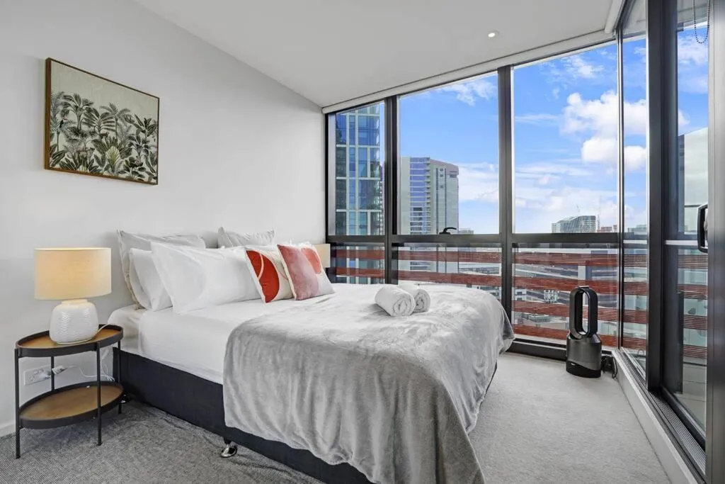 Waterfront 1BR Docklands Apt CollinsSt FreeParking#8314 — 2