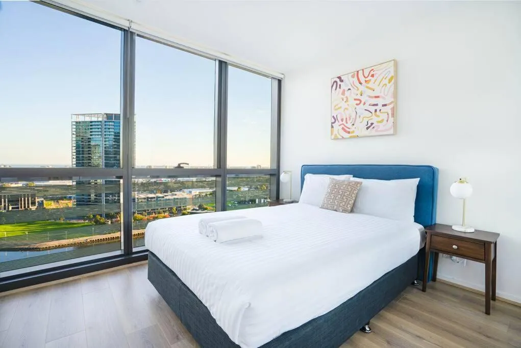 Waterfront 2BR Docklands apt w Balcony&FreeParking#8316 — 2