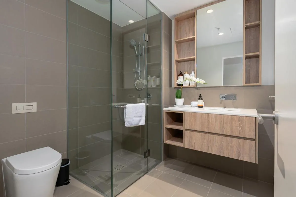 West Side Place 2BR with Pool Sauna Gym and Luxe Living — 3