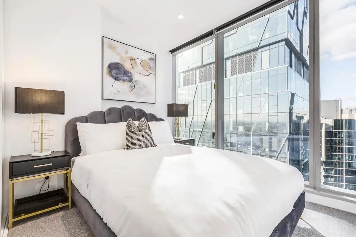 West Side Trendy CBD LivingWorkShopRestPlay — 2