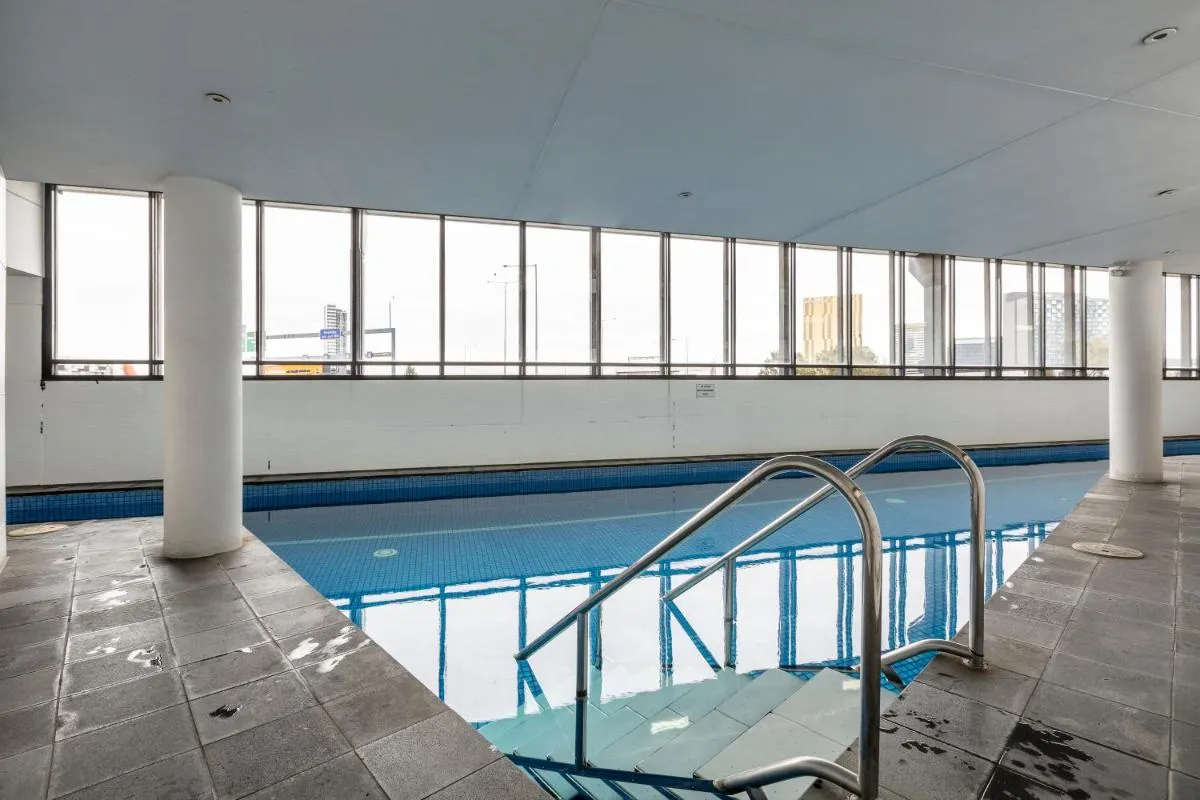 ☆of Southbank☆Light filled apartment☆HUGE private terrace with city views☆Parking☆Pool☆Gym☆WiFi — 4