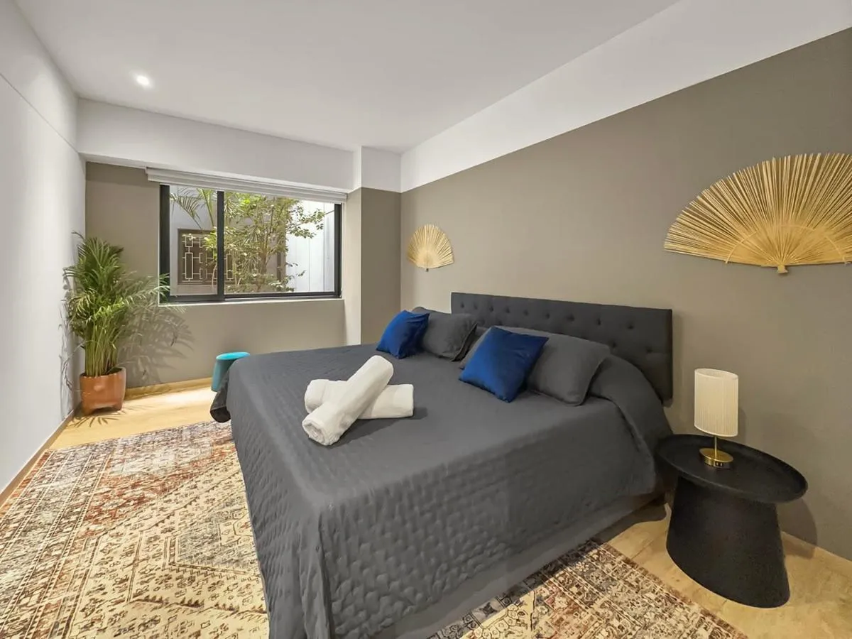 Image 1 of 23Gh3 2BR 2BATHS PRIVATE PATIO – PRIME ROMA NORTE